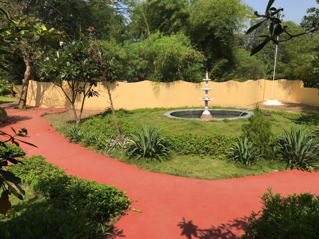 Baaz Jungle Resort Khawāsa Exterior foto